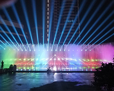 Light water dance shows and night performances are the two major attractions of tourist areas