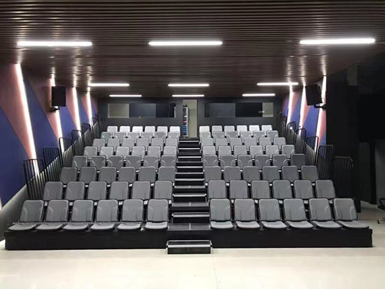 前置式高靠背软包翻板椅伸缩看台 (电动 / 手动)