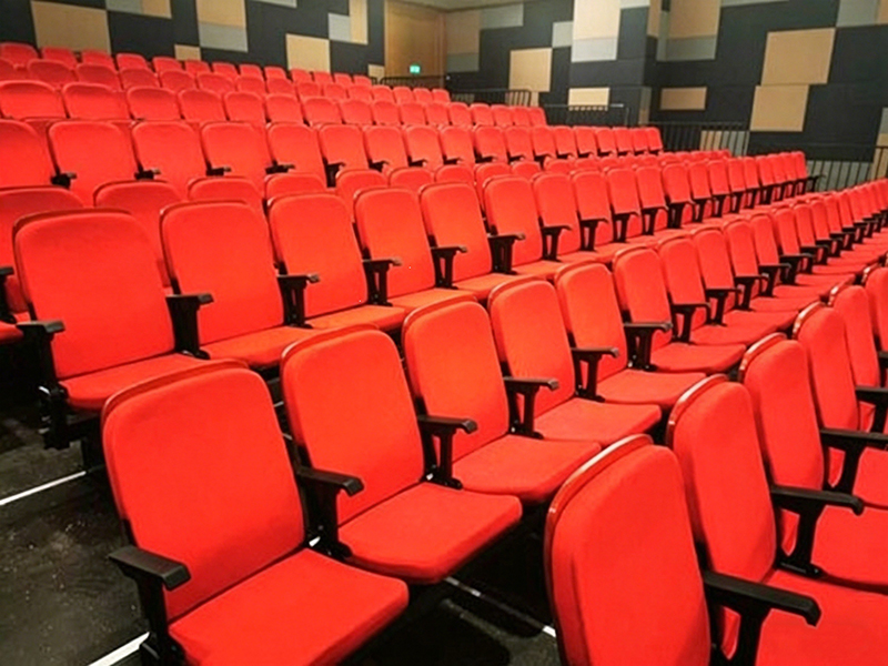 手动伸缩看台 一层双排后置包棉