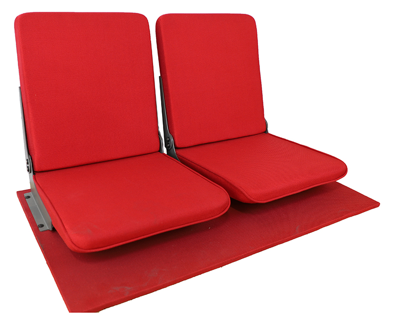 前置式高靠背折叠翻板软包椅伸缩看台（电动/手动）